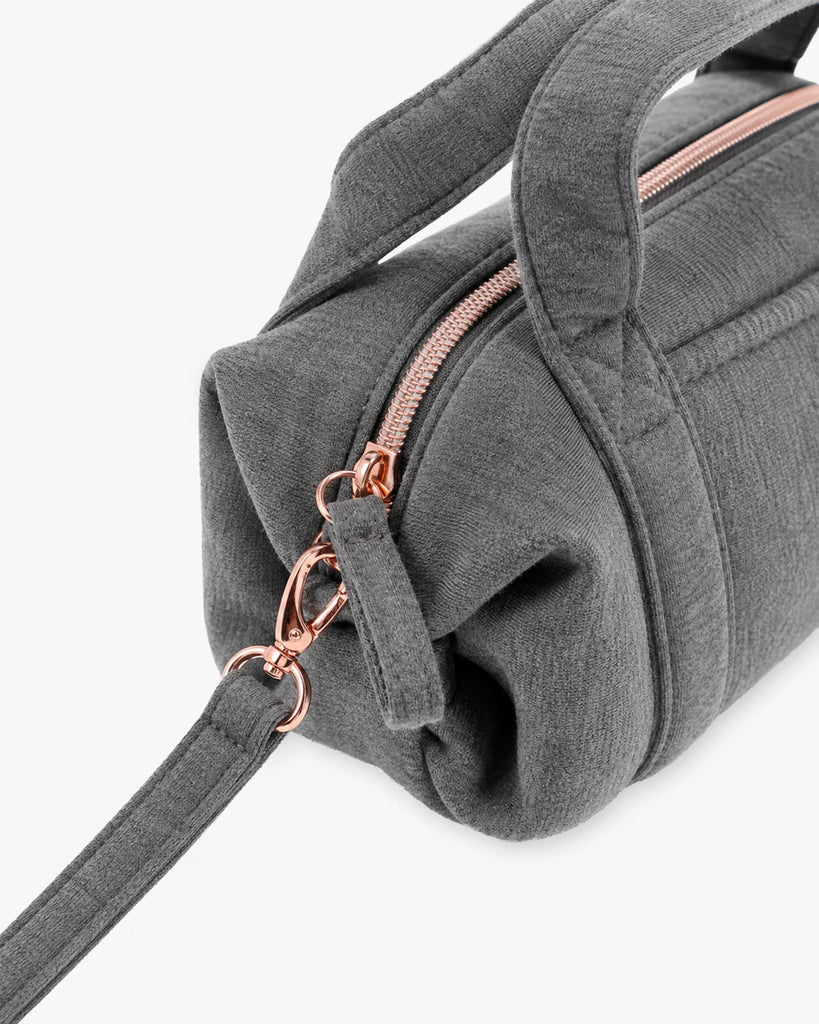 Mini duffle bag with shoulder strap B0398