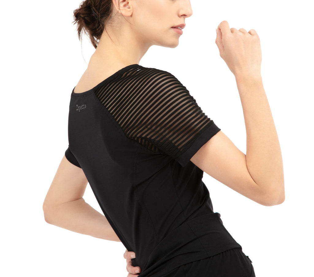 T-shirt with openwork sleeves